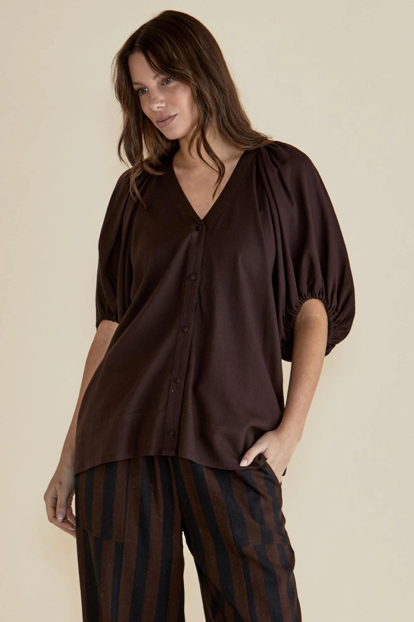 Betty Basics Asher Blouse Chocolate