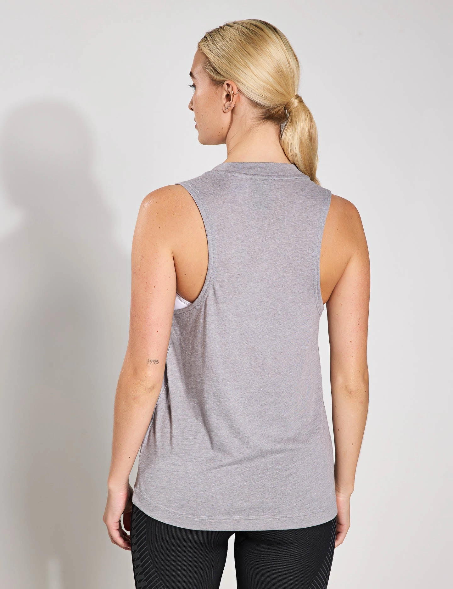 Essentials Winners Tank Top - Solid Grey/Black