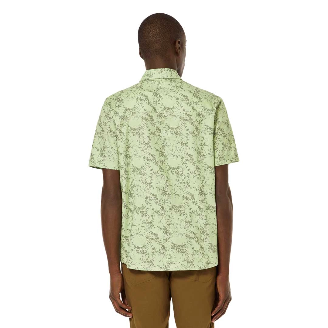 Oakley - Men's Sand Camo Woven Short Sleeve Shirt (FOA404369 9VN)