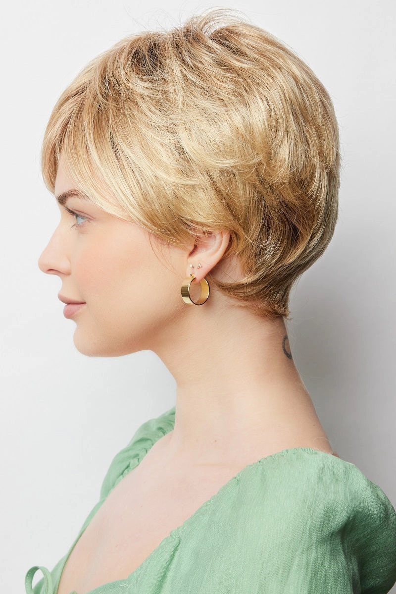 Sale - Amore Wigs - Bay (#2585) - Color: Champagne-R