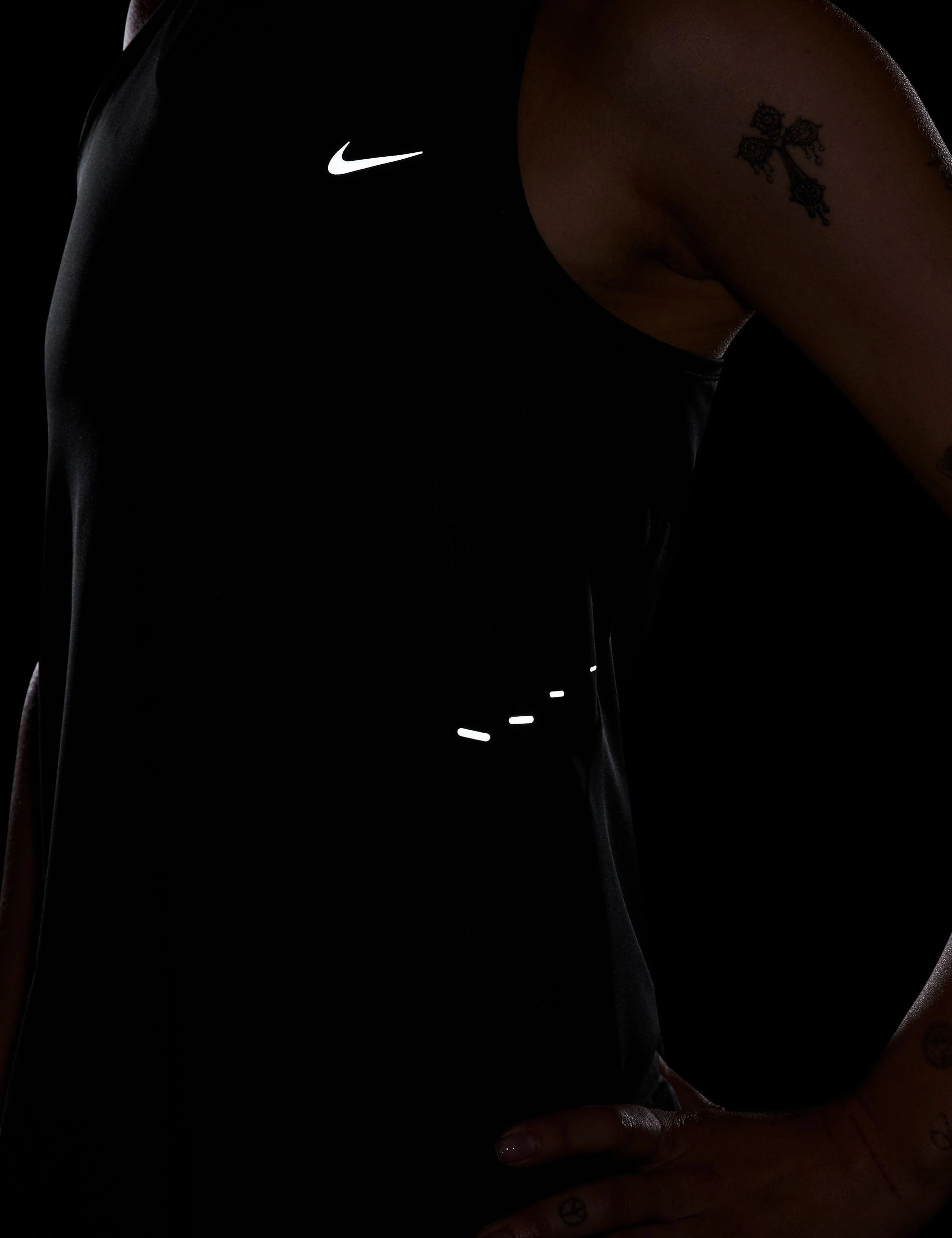 Swift Dri-FIT Running Tank Top - Black/Reflective Silver
