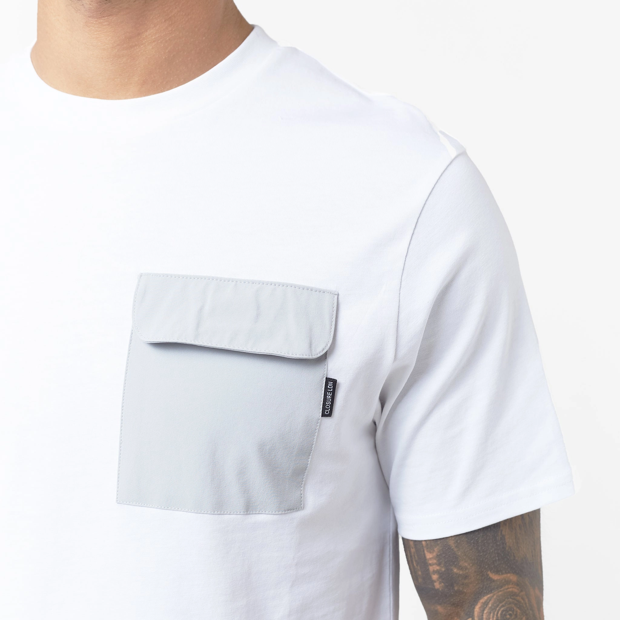 Tech Pocket Twinset | White Grey