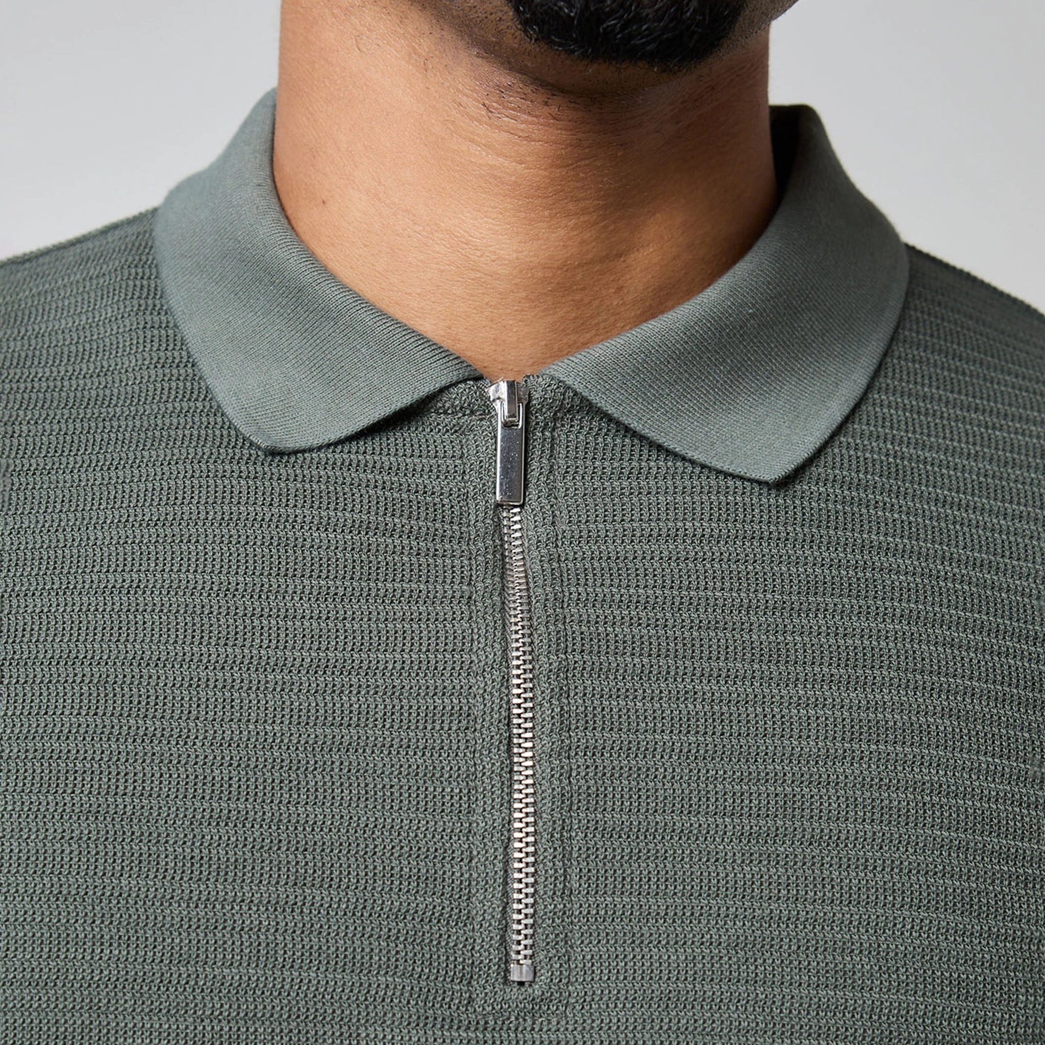 Tonal Knit Zipped Polo | Khaki