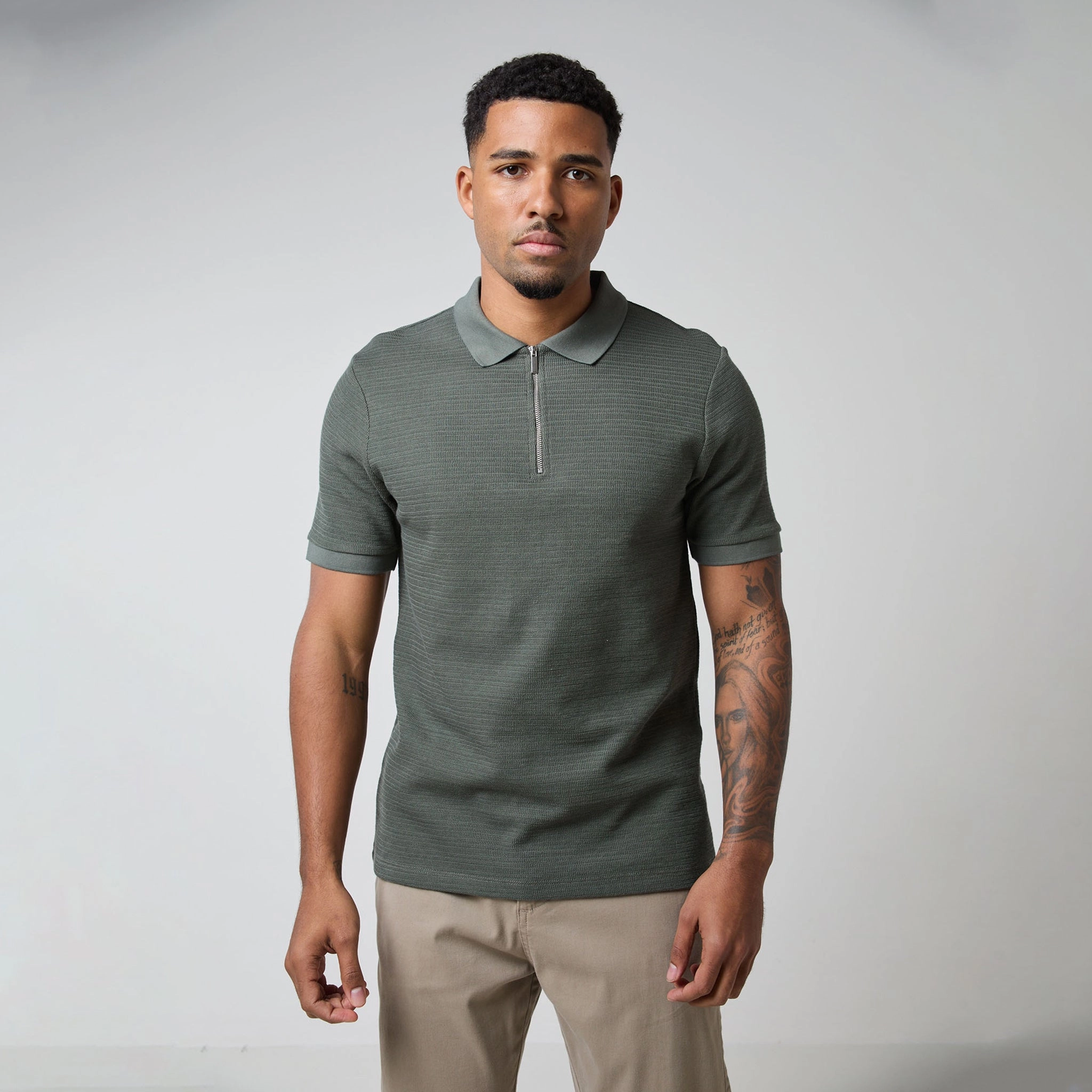 Tonal Knit Zipped Polo | Khaki