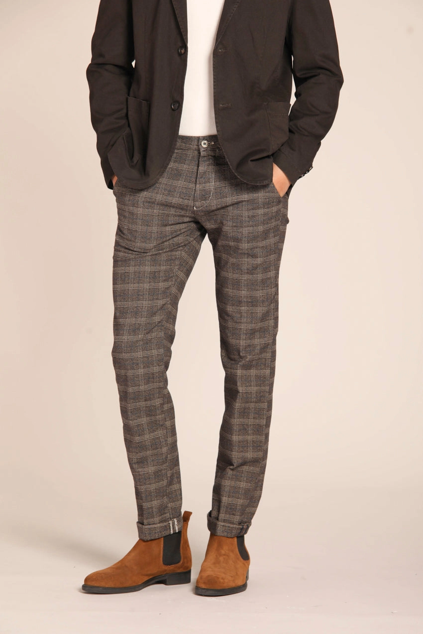 Torino men's chino pants in cotton stretch with motif galles slim fit